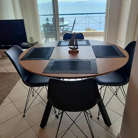 Sea And Sky Infinity Blue Apartment *